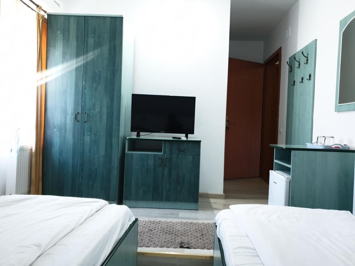Pensiunea Confort Scheia Ngoại thất bức ảnh